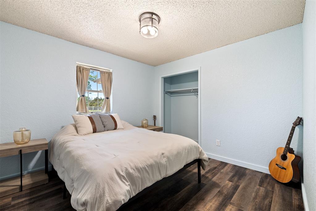 16210 Blanton View Avenue