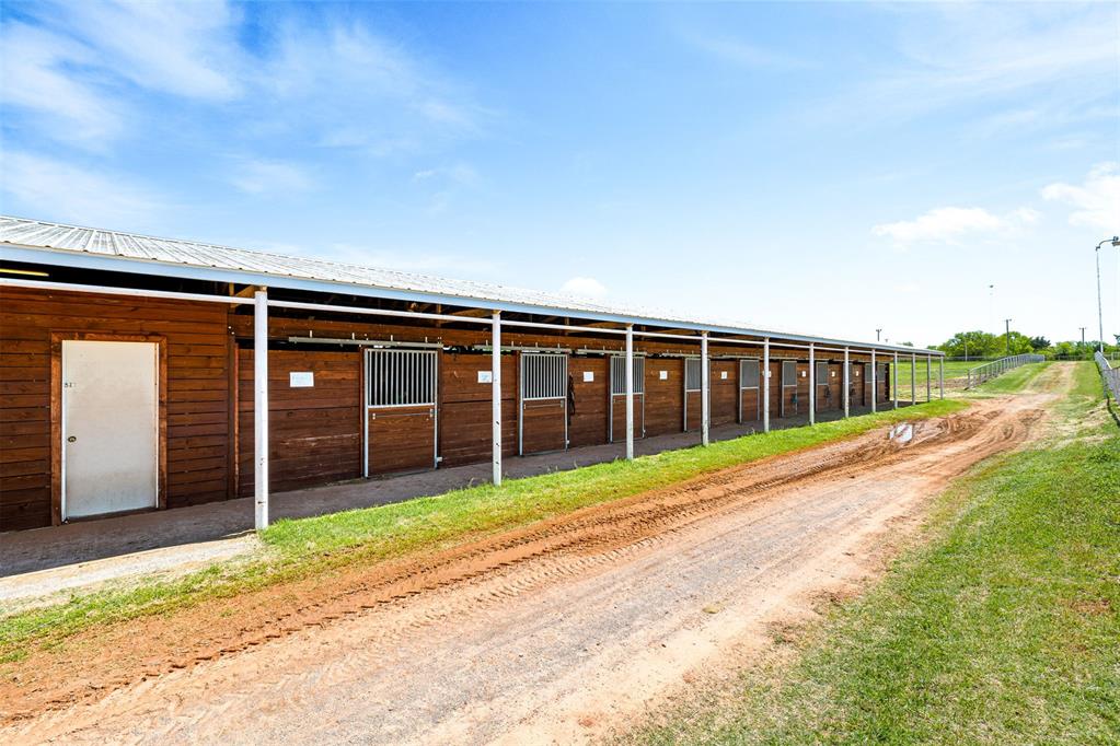 16210 Blanton View Avenue