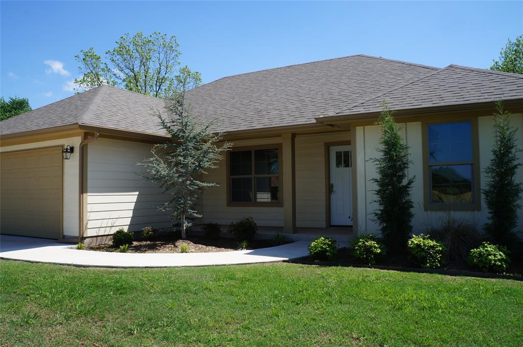410 W Henderson