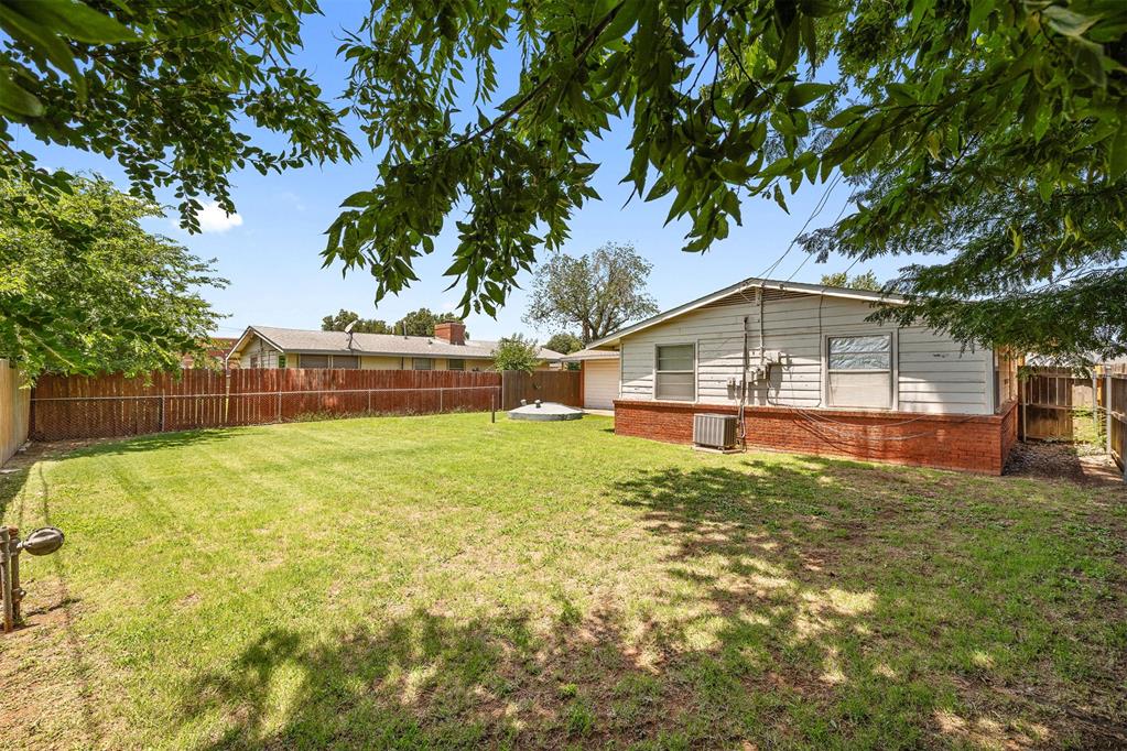 2414 Oxford Way