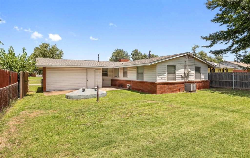 2414 Oxford Way