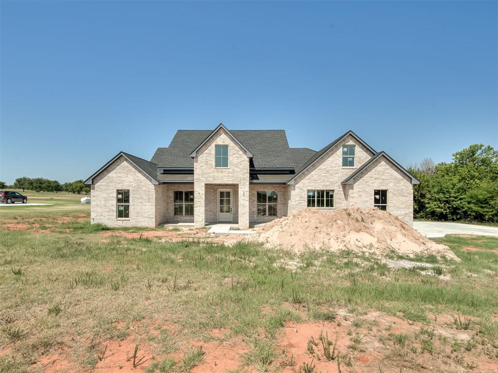 23165 Oak Lawn Avenue