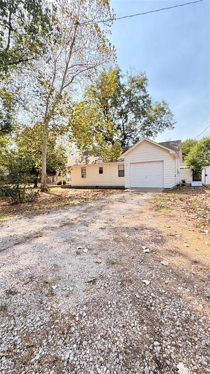 205 W Boomer Street
