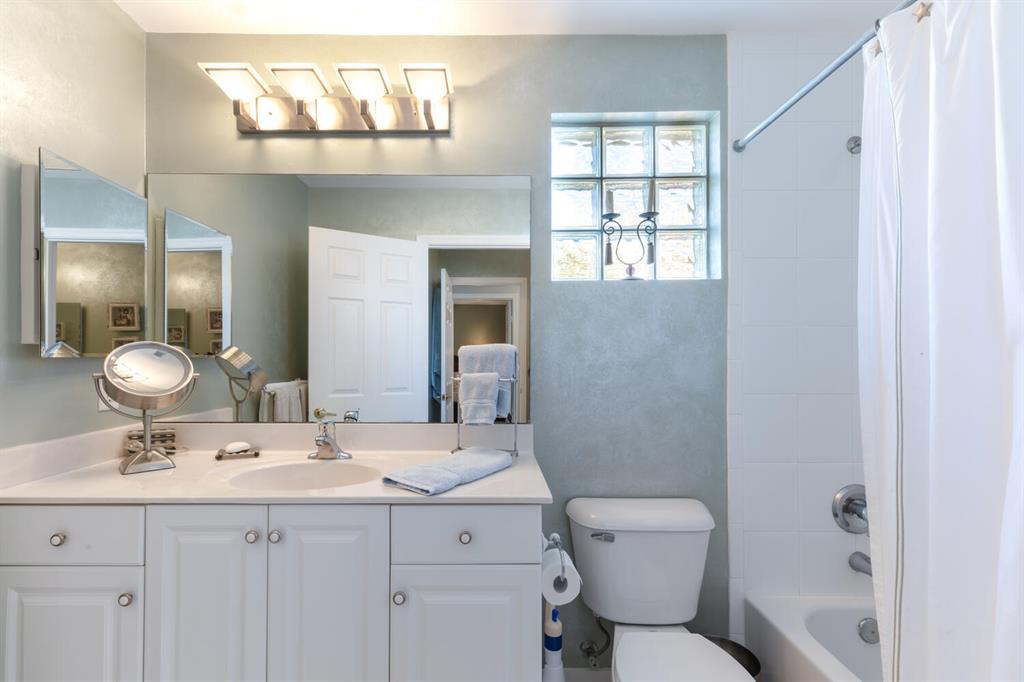 1499 Running Oak Lane