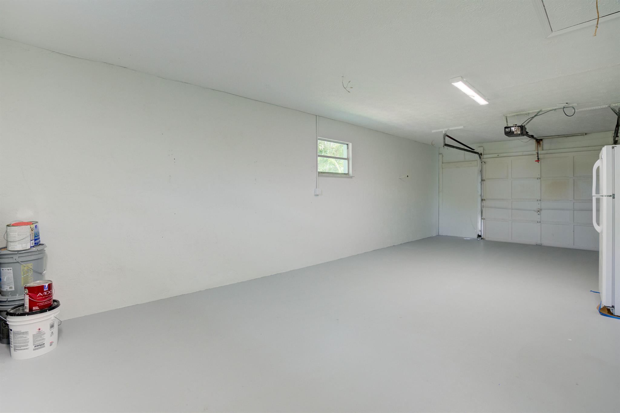 4705 SE Manatee Terrace