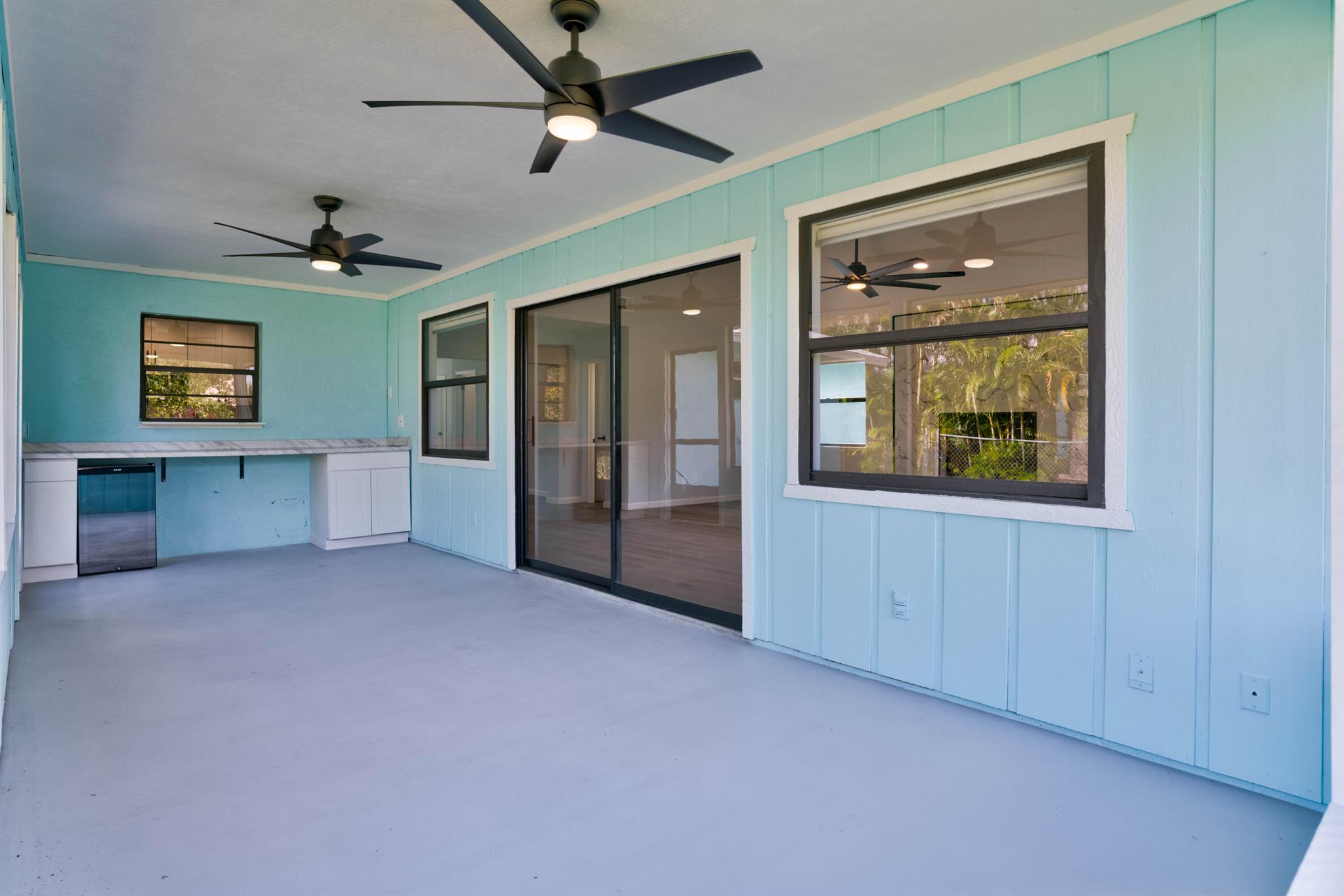 4705 SE Manatee Terrace