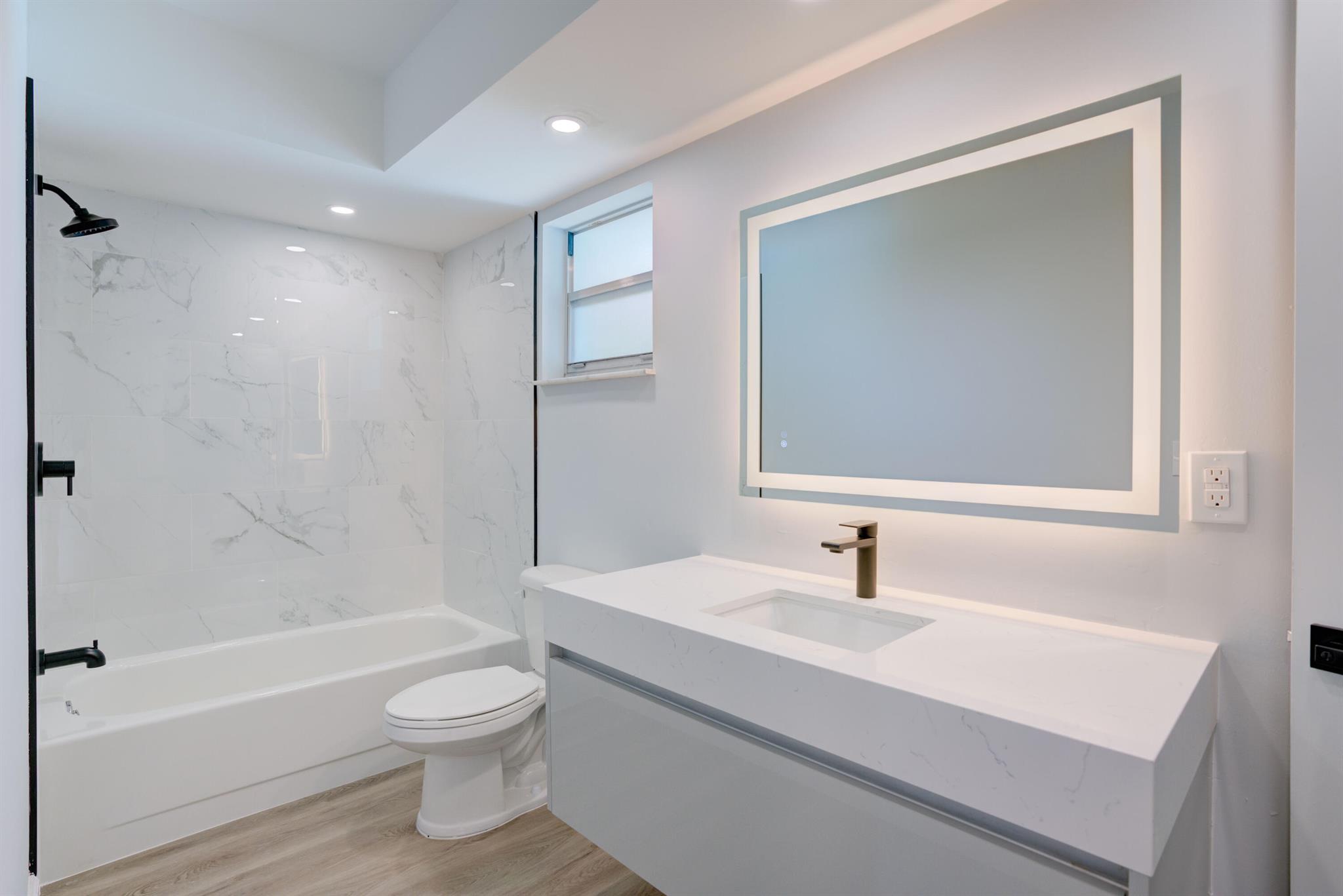 4705 SE Manatee Terrace