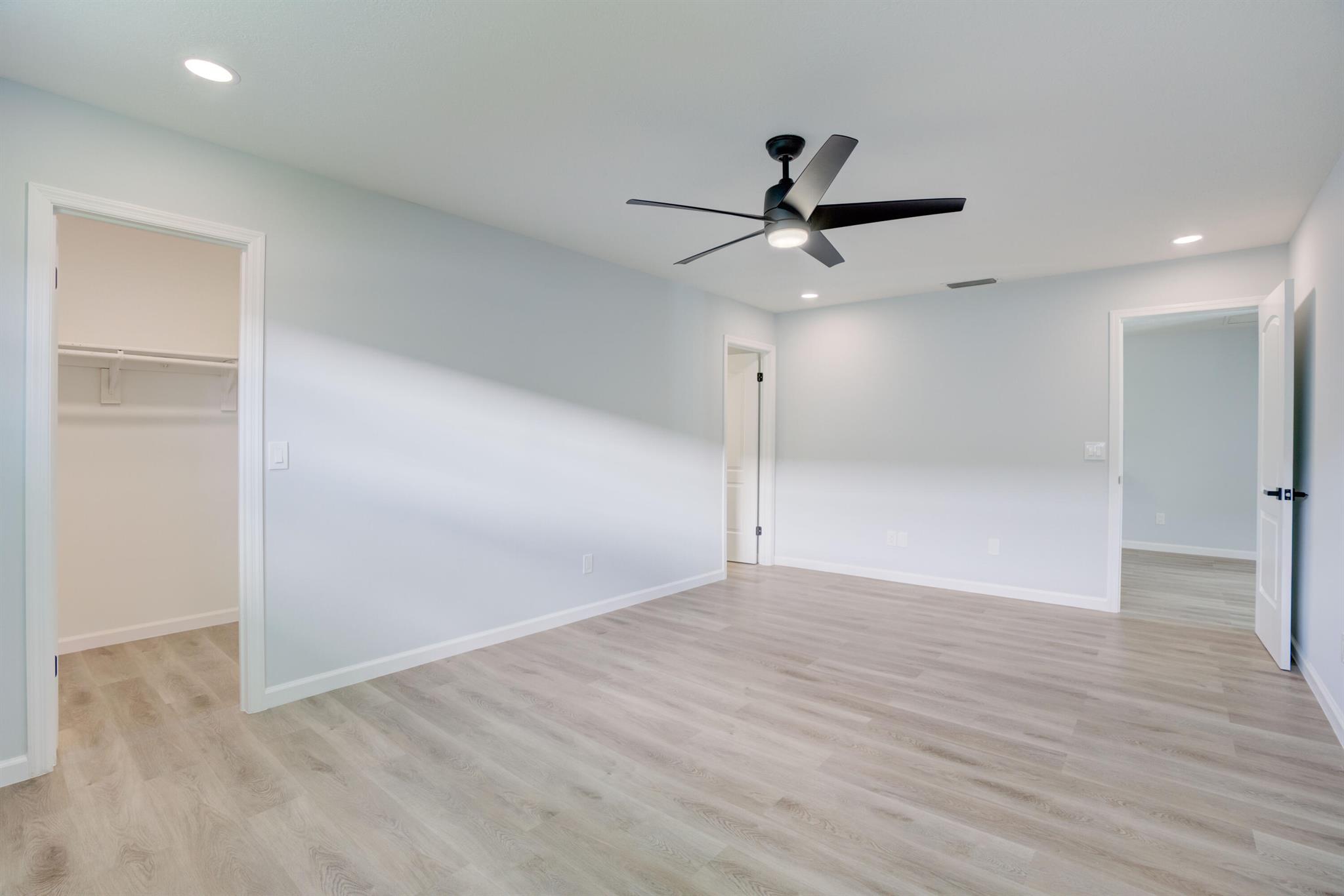 4705 SE Manatee Terrace