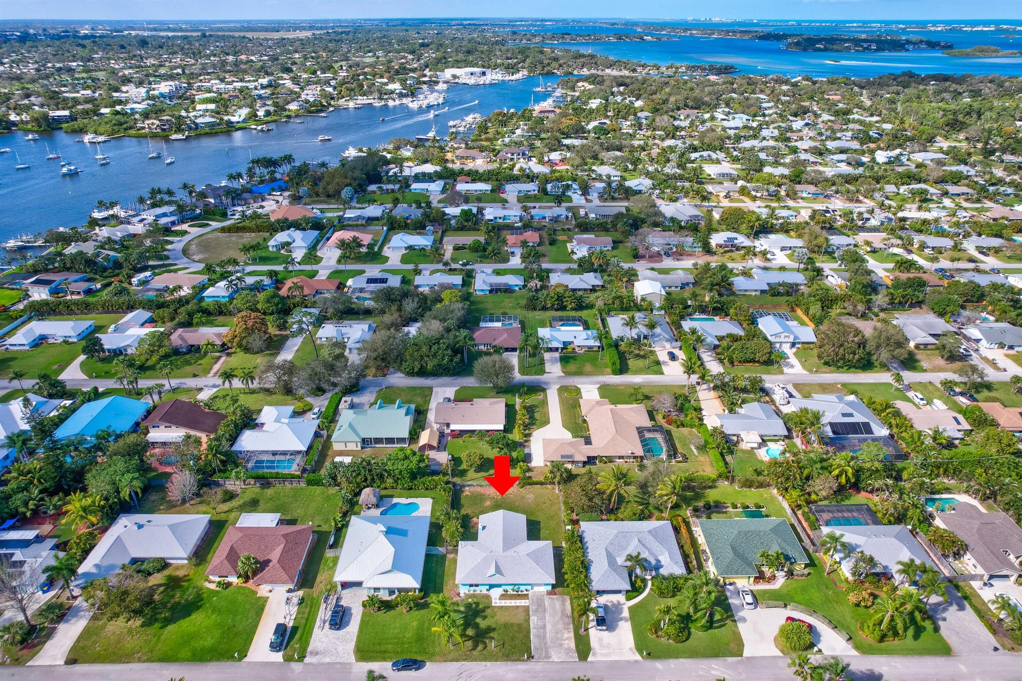 4705 SE Manatee Terrace