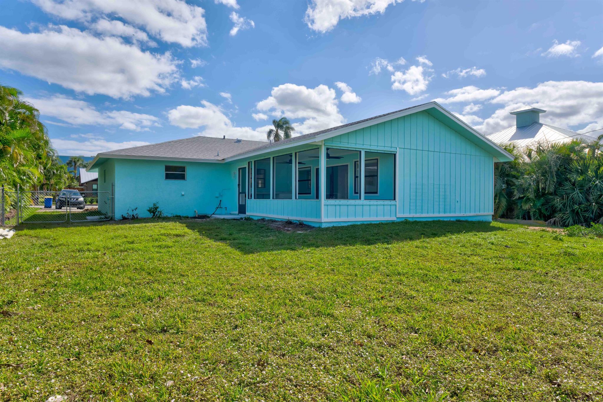 4705 SE Manatee Terrace