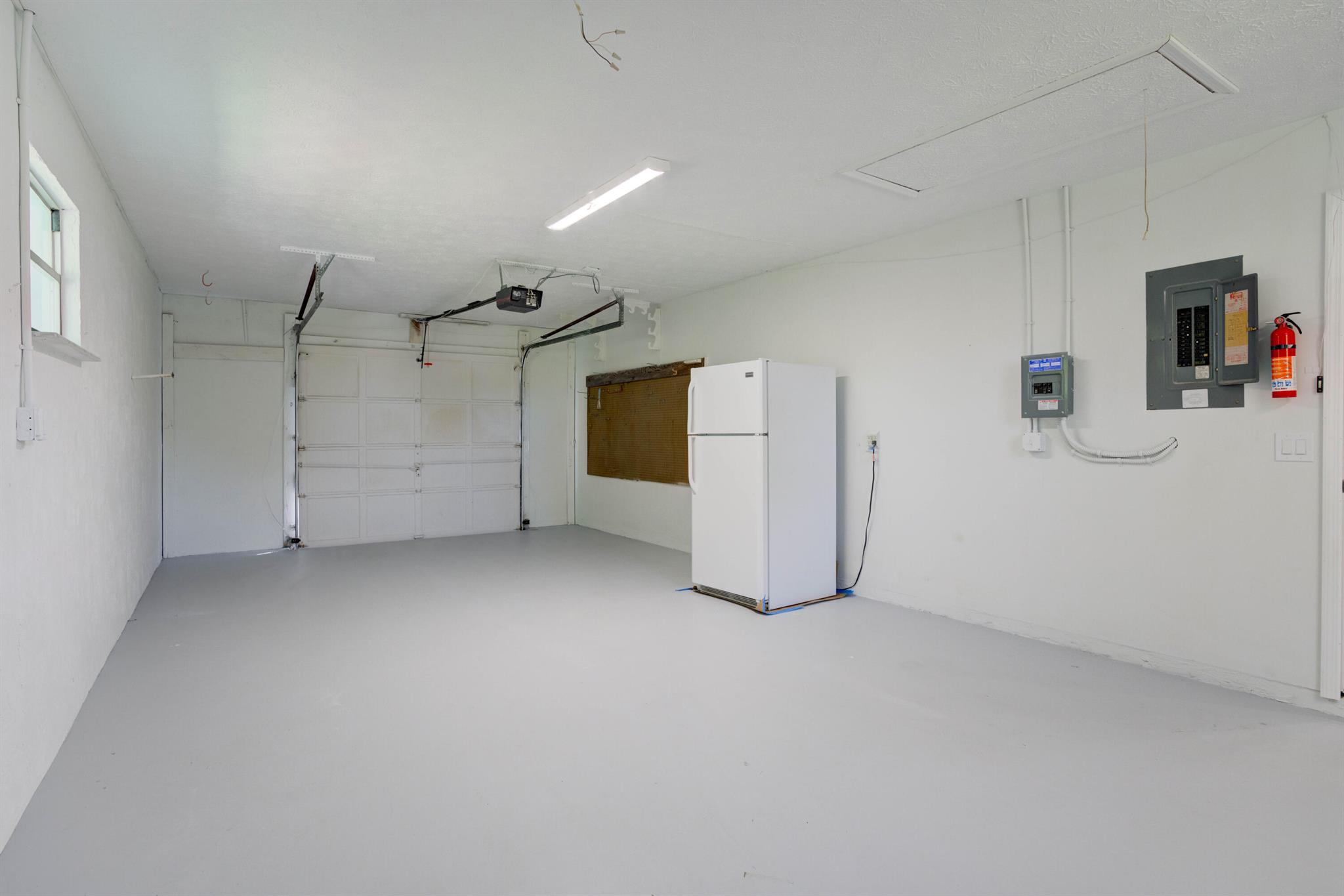 4705 SE Manatee Terrace