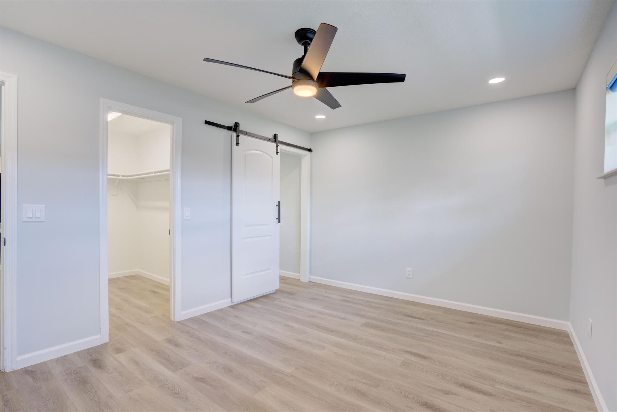 4705 SE Manatee Terrace