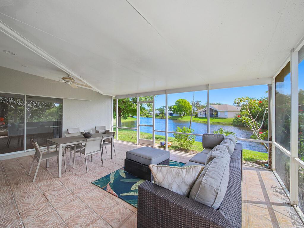 1177 SW Rosemary Court