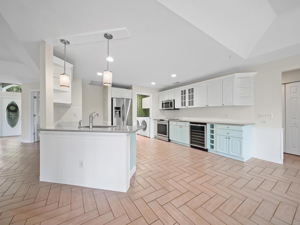 1177 SW Rosemary Court