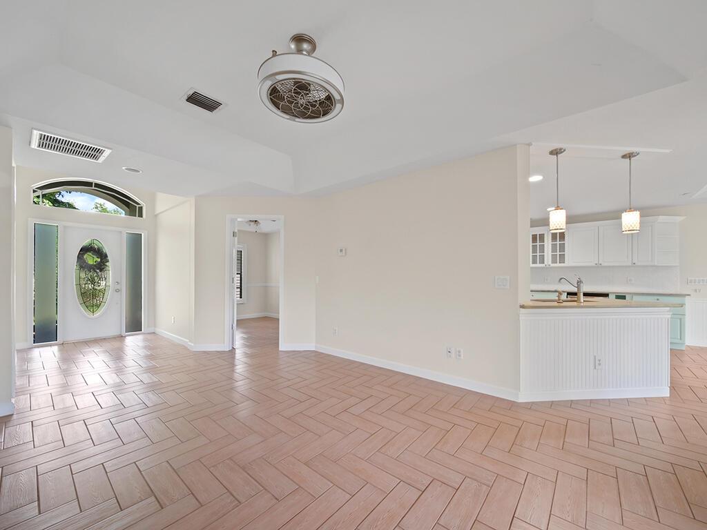 1177 SW Rosemary Court