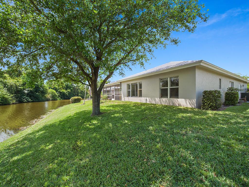 1177 SW Rosemary Court