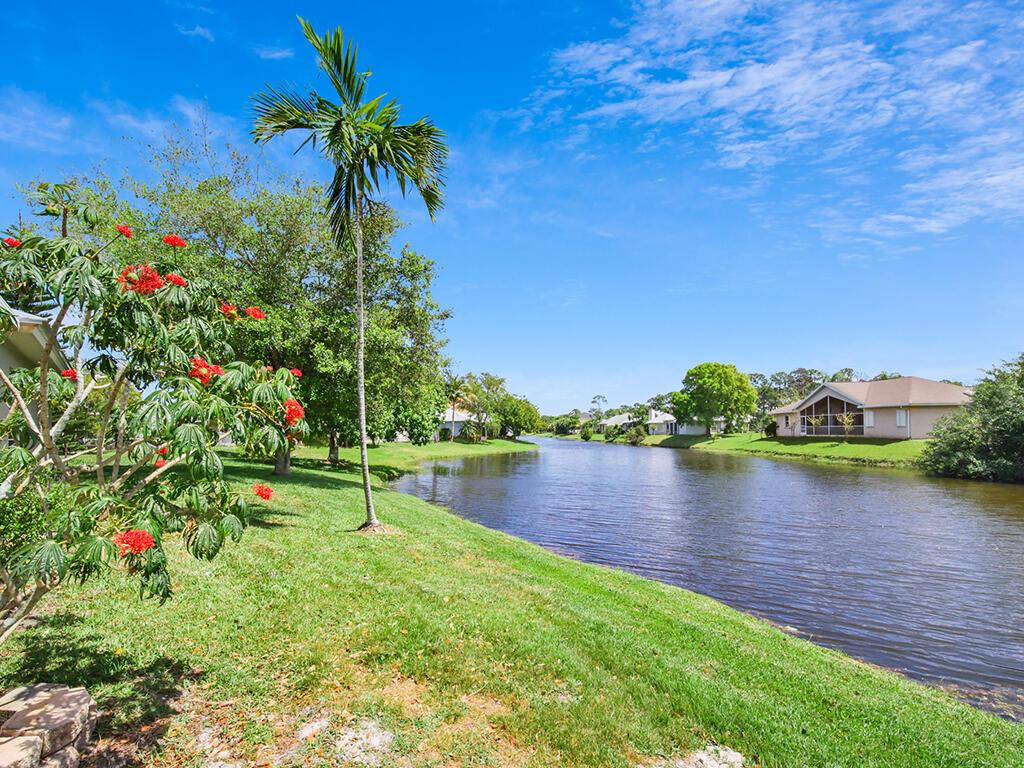 1177 SW Rosemary Court