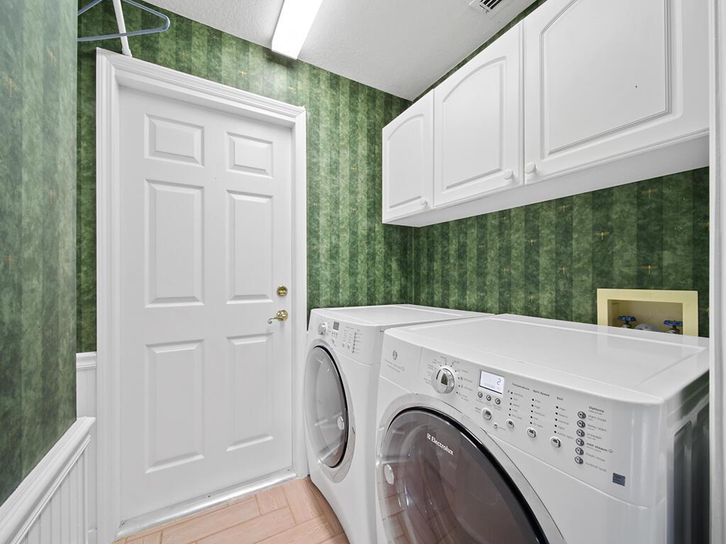 1177 SW Rosemary Court