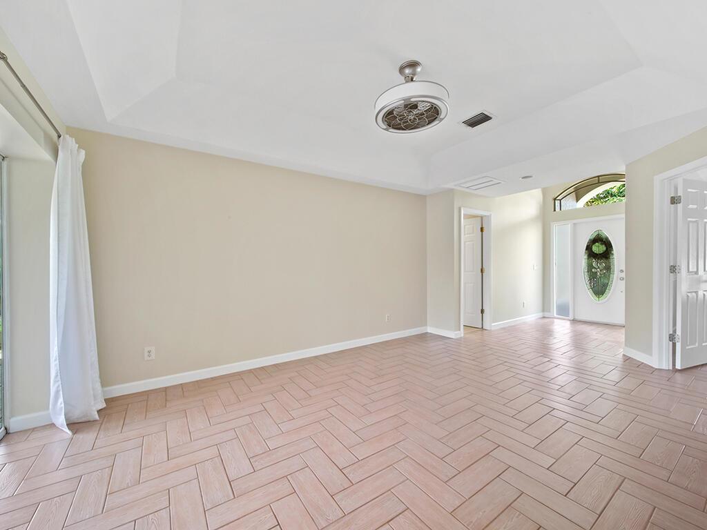 1177 SW Rosemary Court