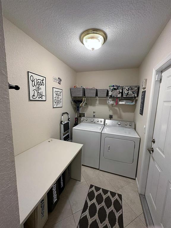 5052 Woodstone Circle N