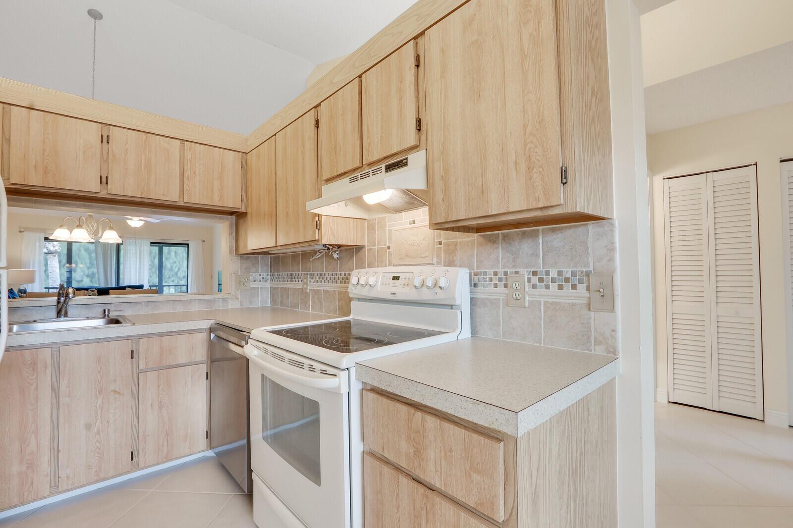 202 Pinecrest Circle F