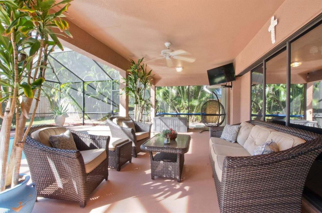 2774 SE Howell Avenue