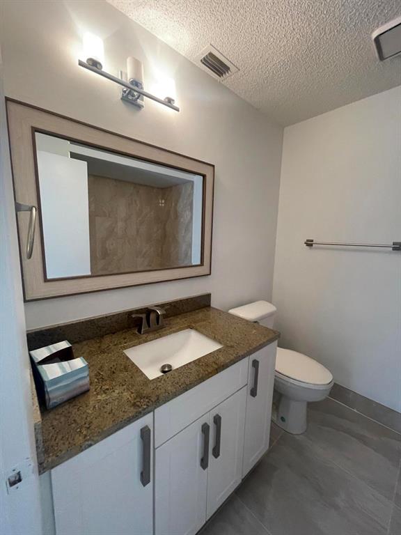 4383 Willow Pond Circle N