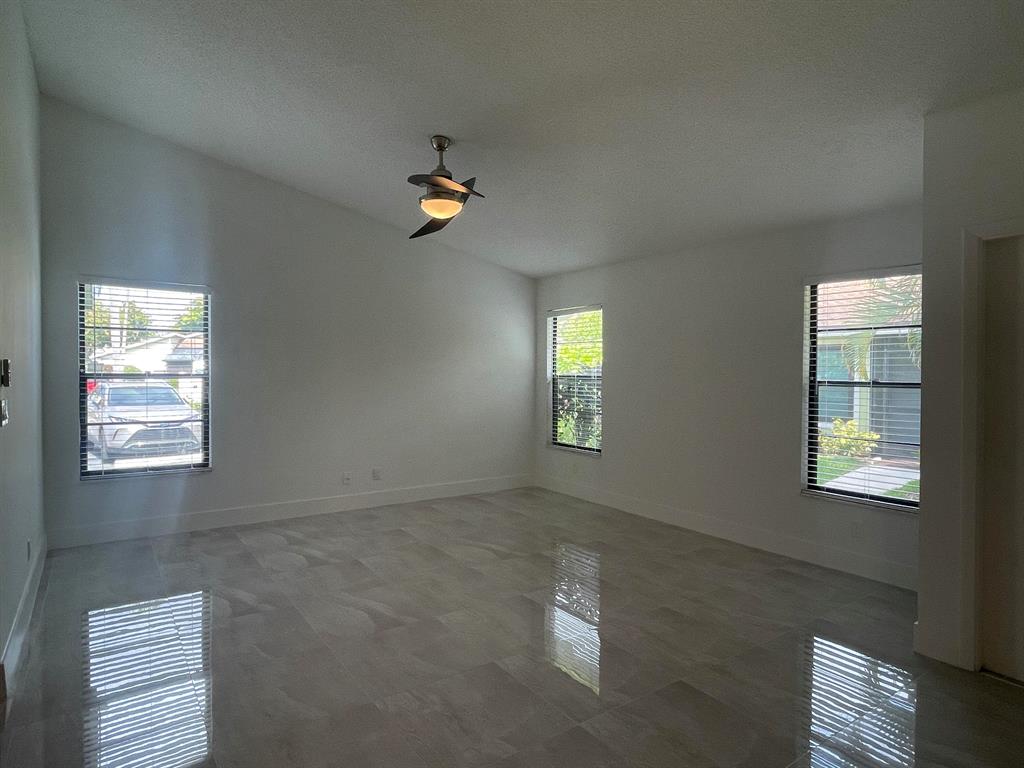 4383 Willow Pond Circle N