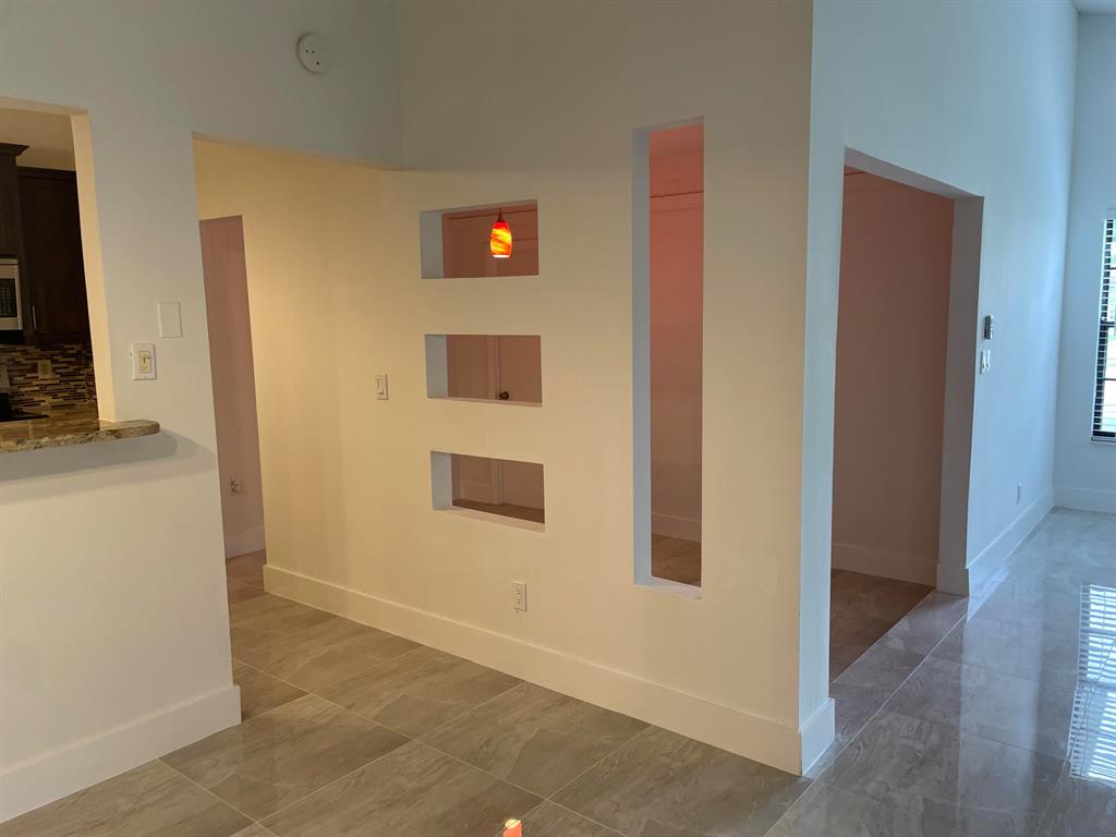 4383 Willow Pond Circle N