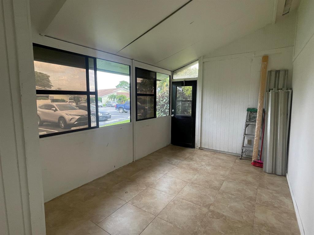 4383 Willow Pond Circle N