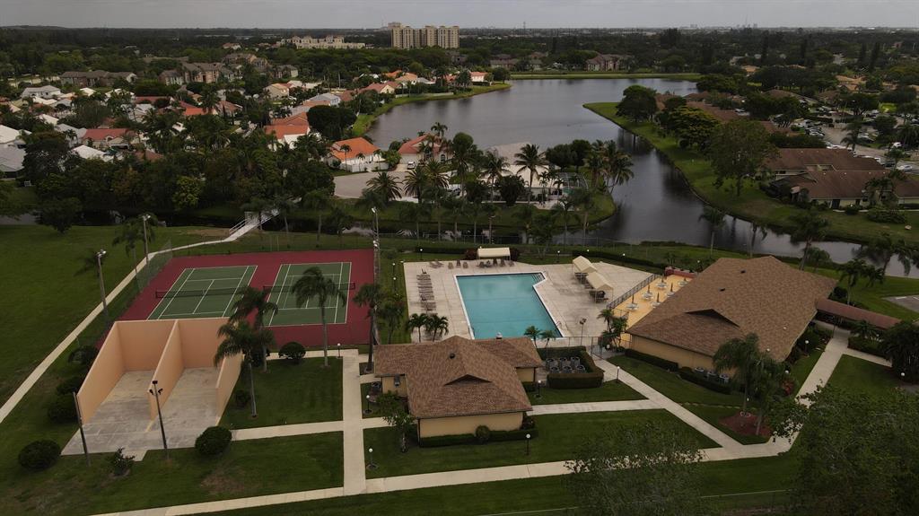 4383 Willow Pond Circle N