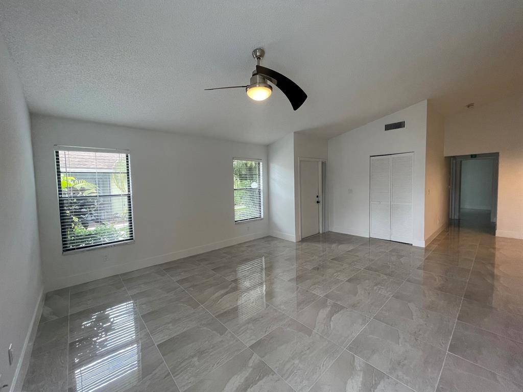 4383 Willow Pond Circle N