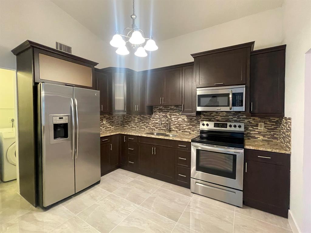 4383 Willow Pond Circle N