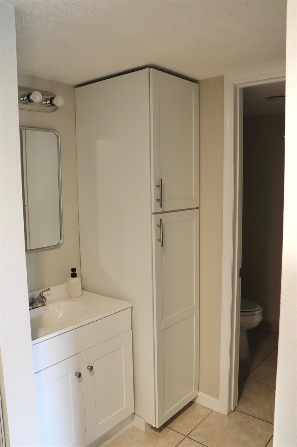 1542 SE Royal Green Circle 102