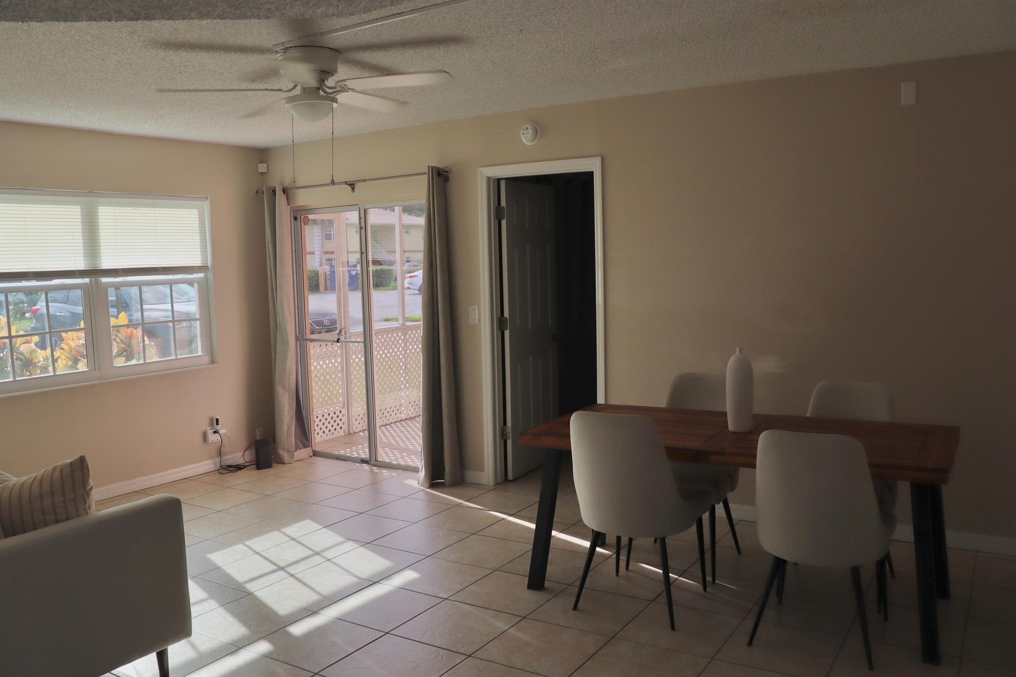 1542 SE Royal Green Circle 102