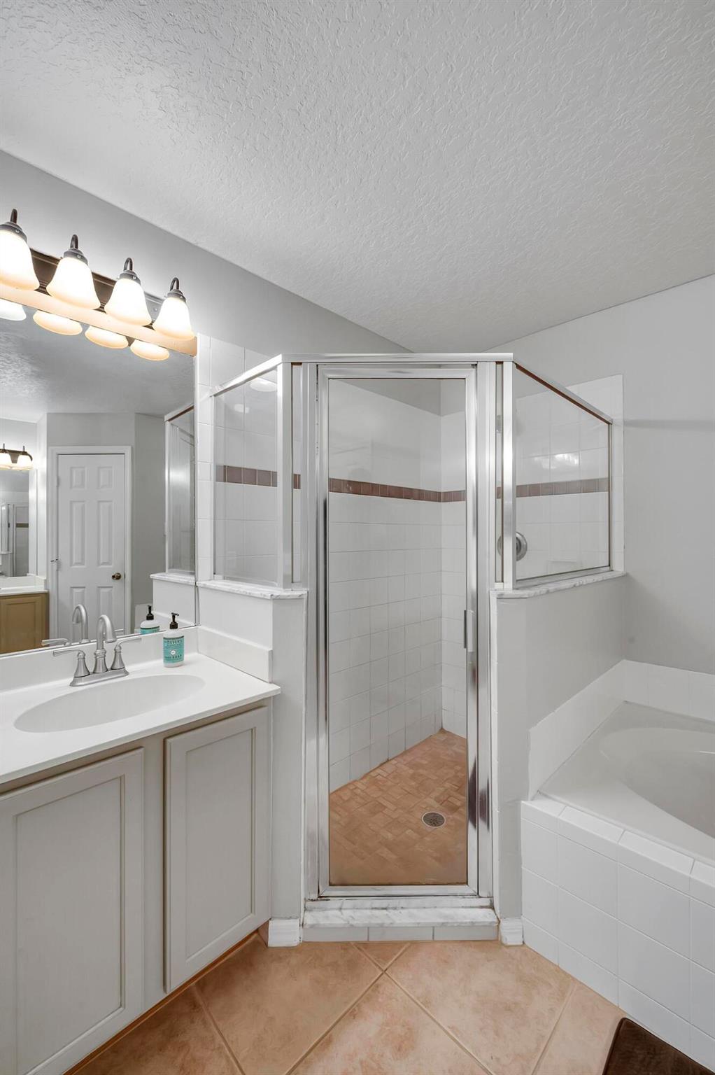 6950 NW Denargo Street