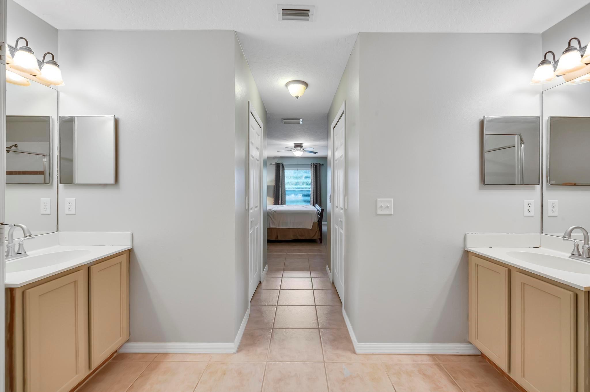 6950 NW Denargo Street