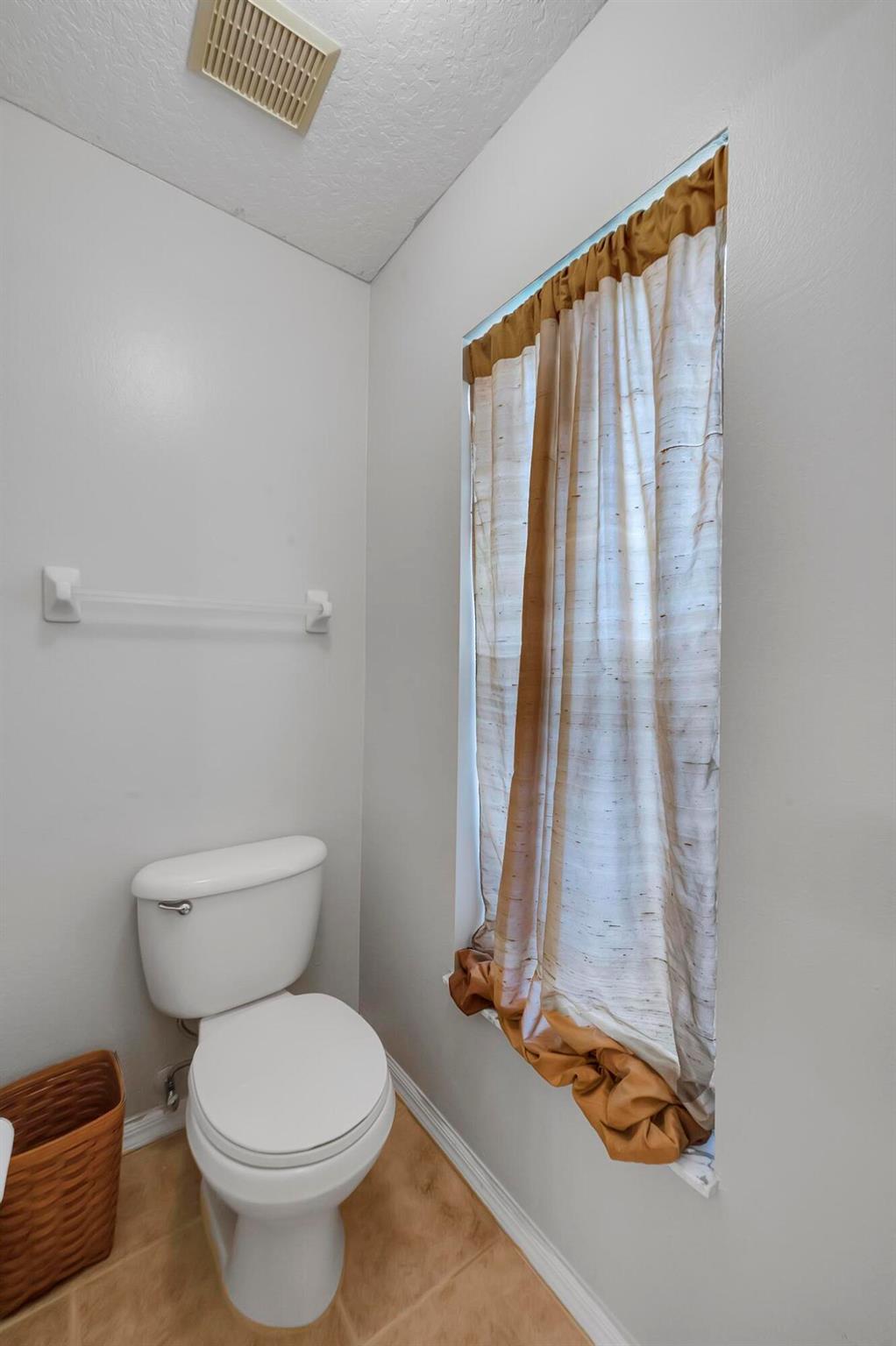 6950 NW Denargo Street