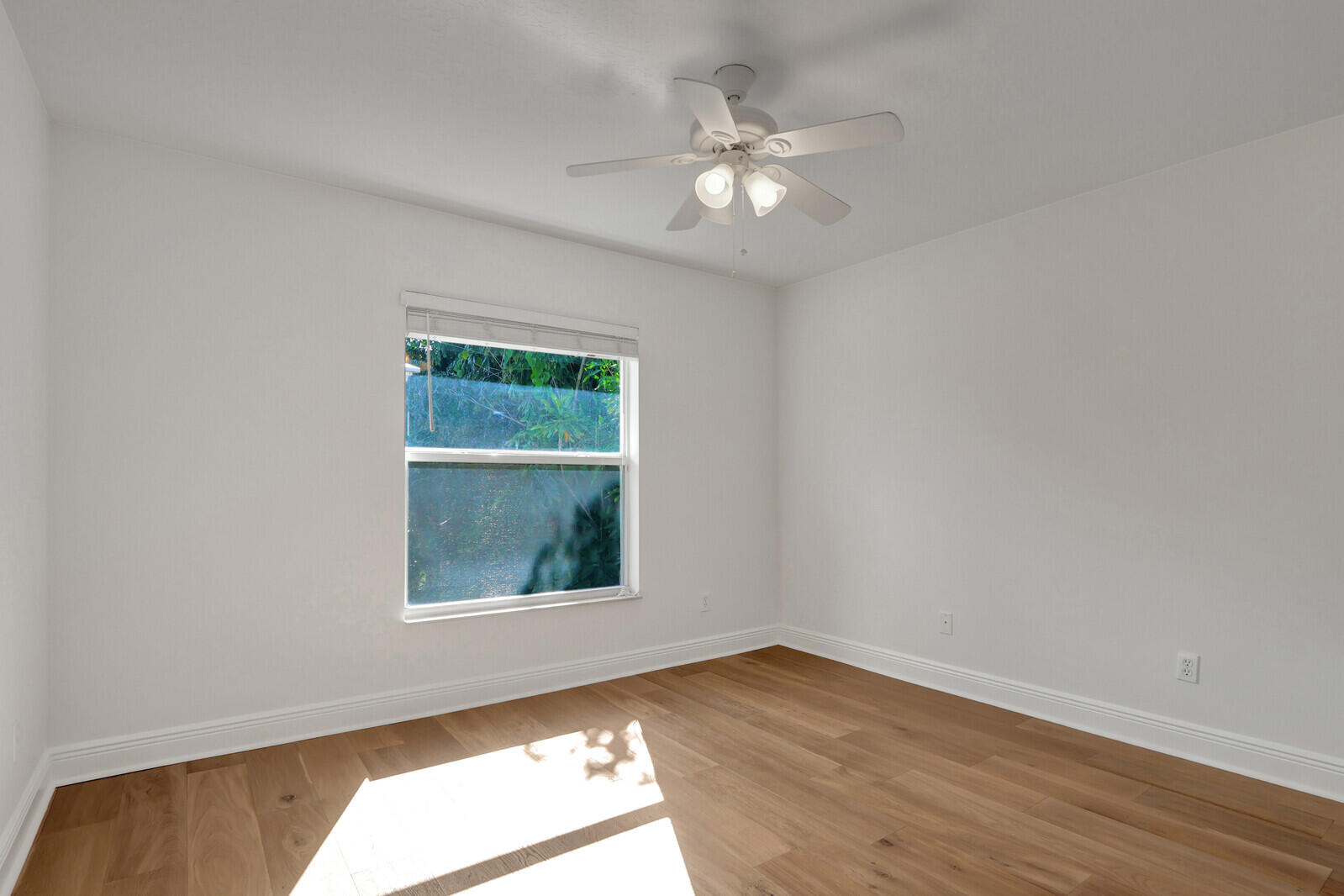 516 NW North River Drive