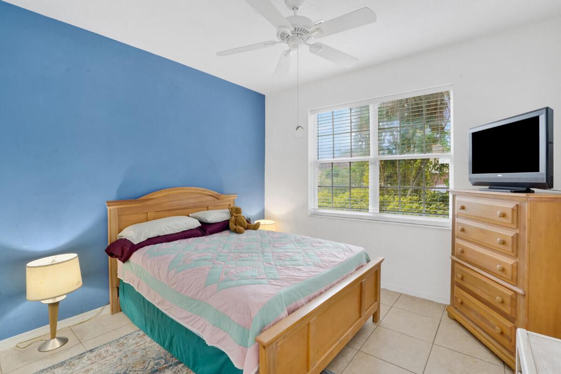 10723 Hidden Bend Way