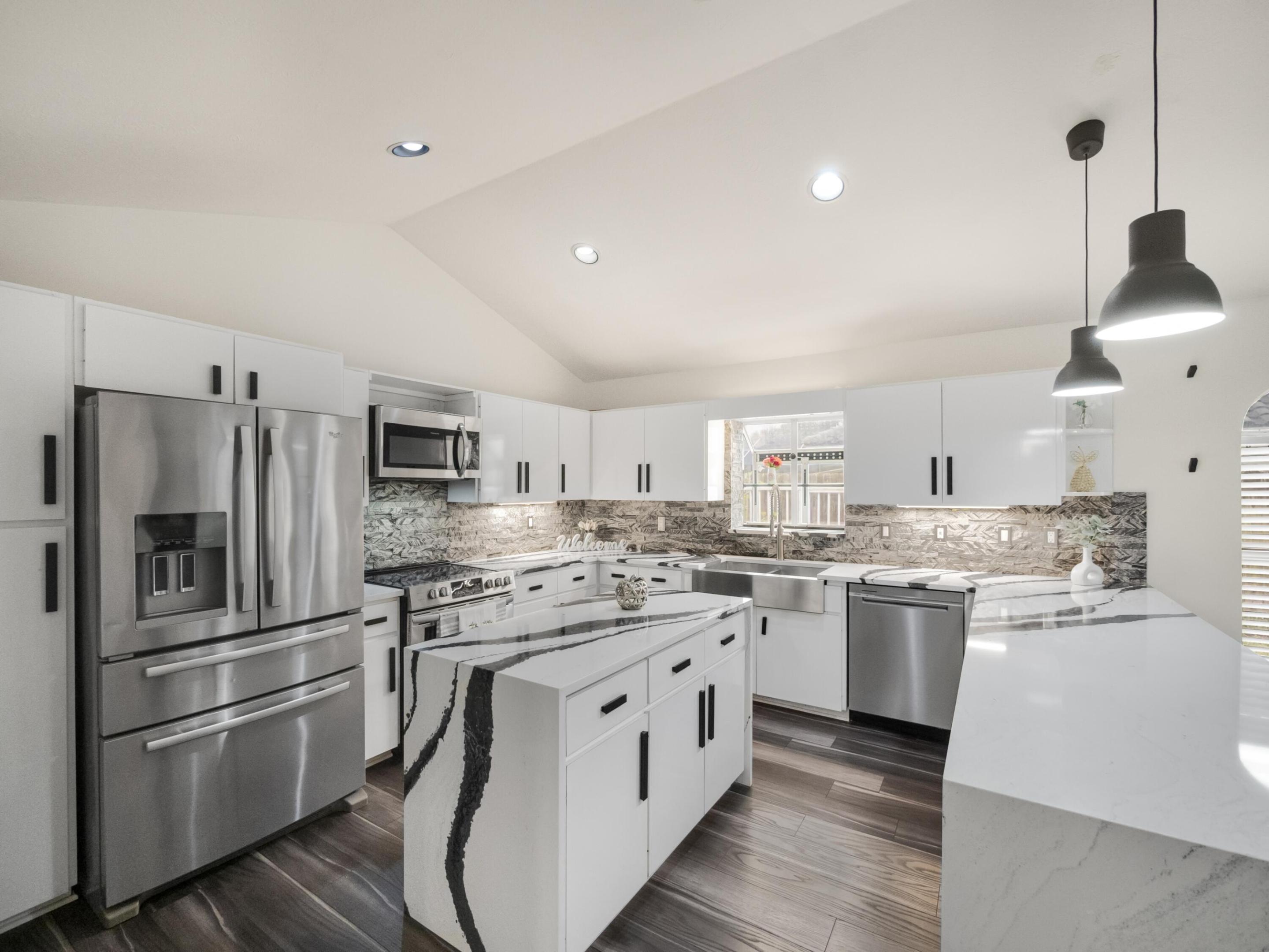 3093 SW Seaboard Avenue