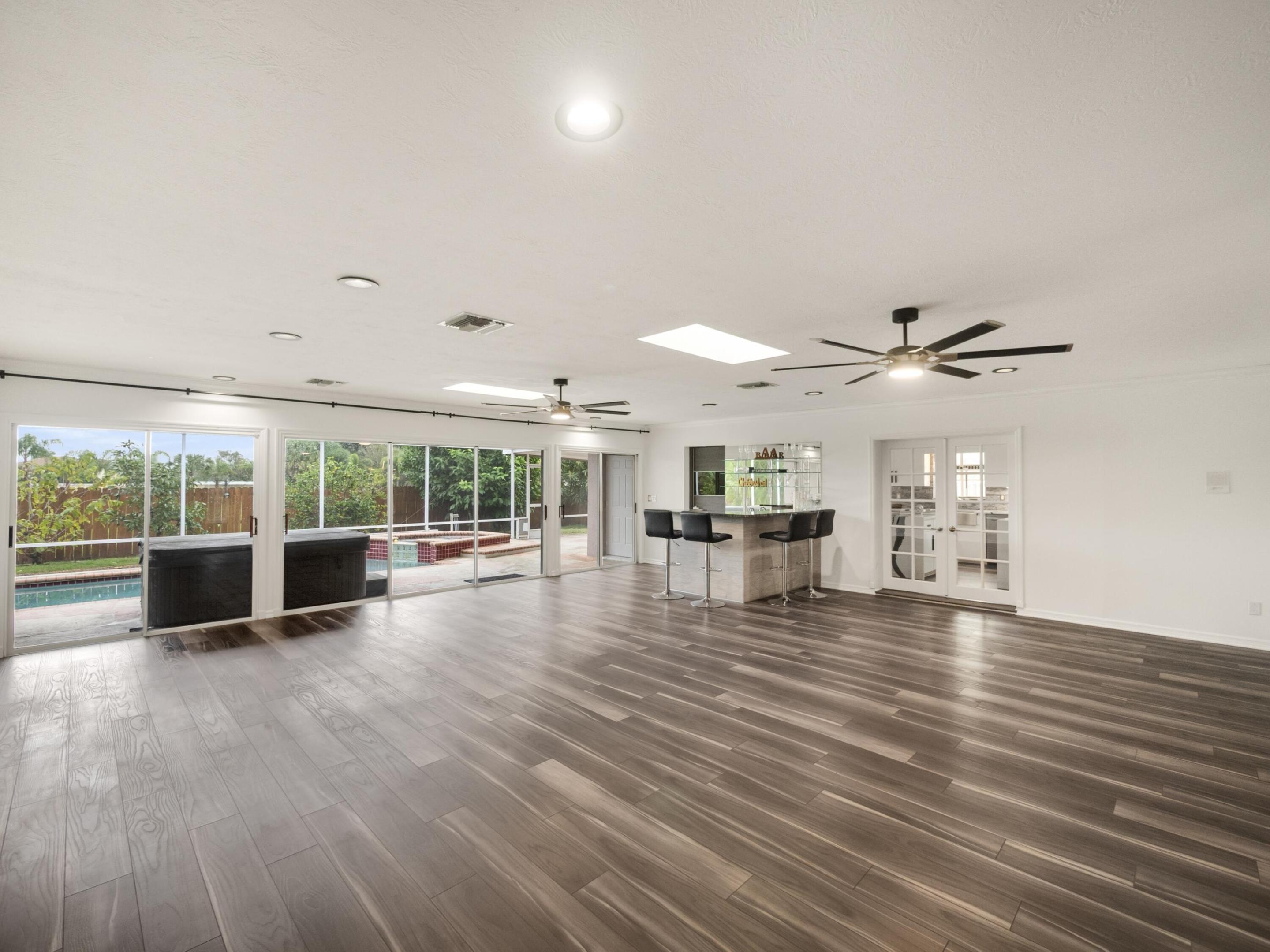 3093 SW Seaboard Avenue