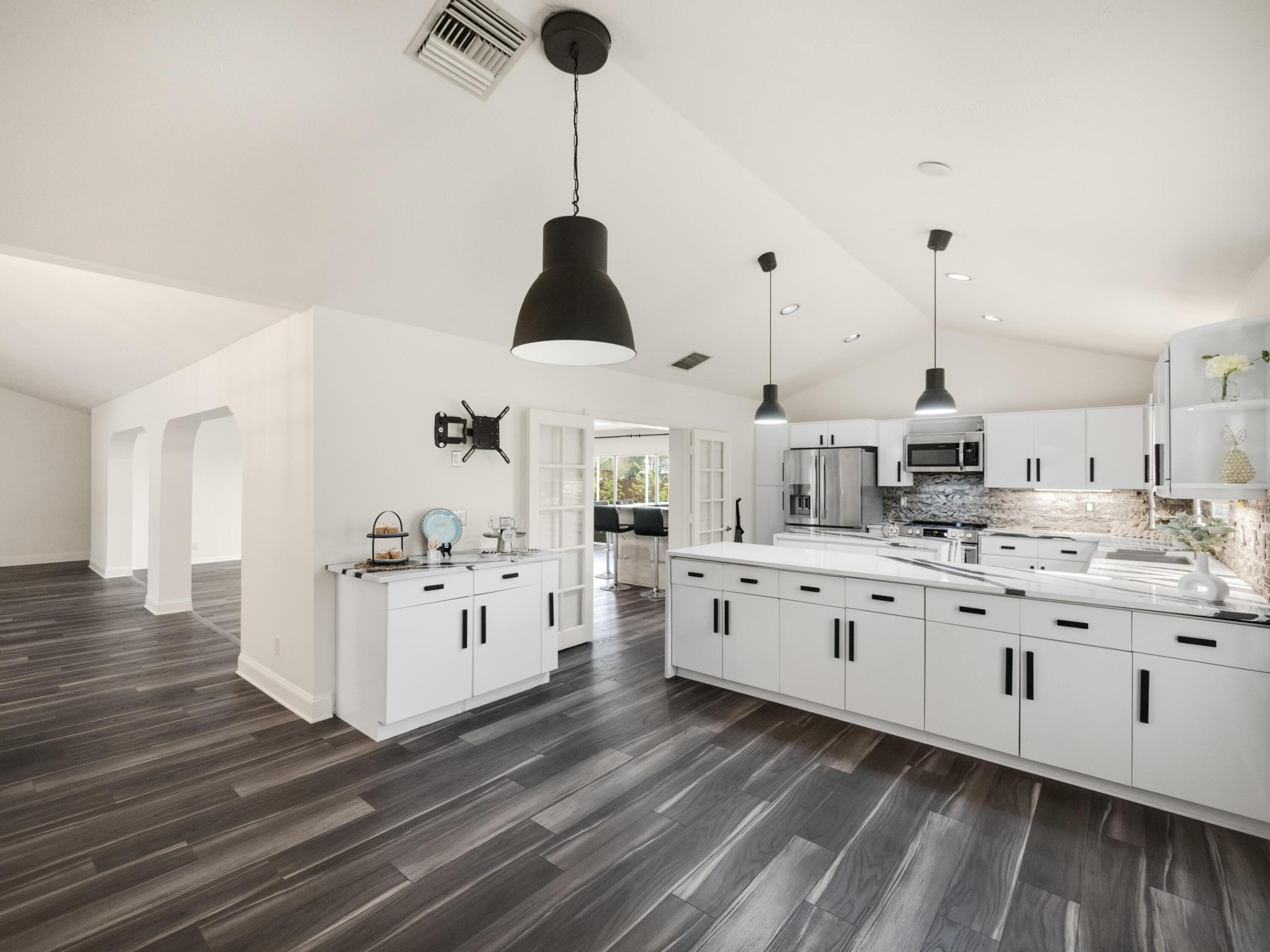 3093 SW Seaboard Avenue