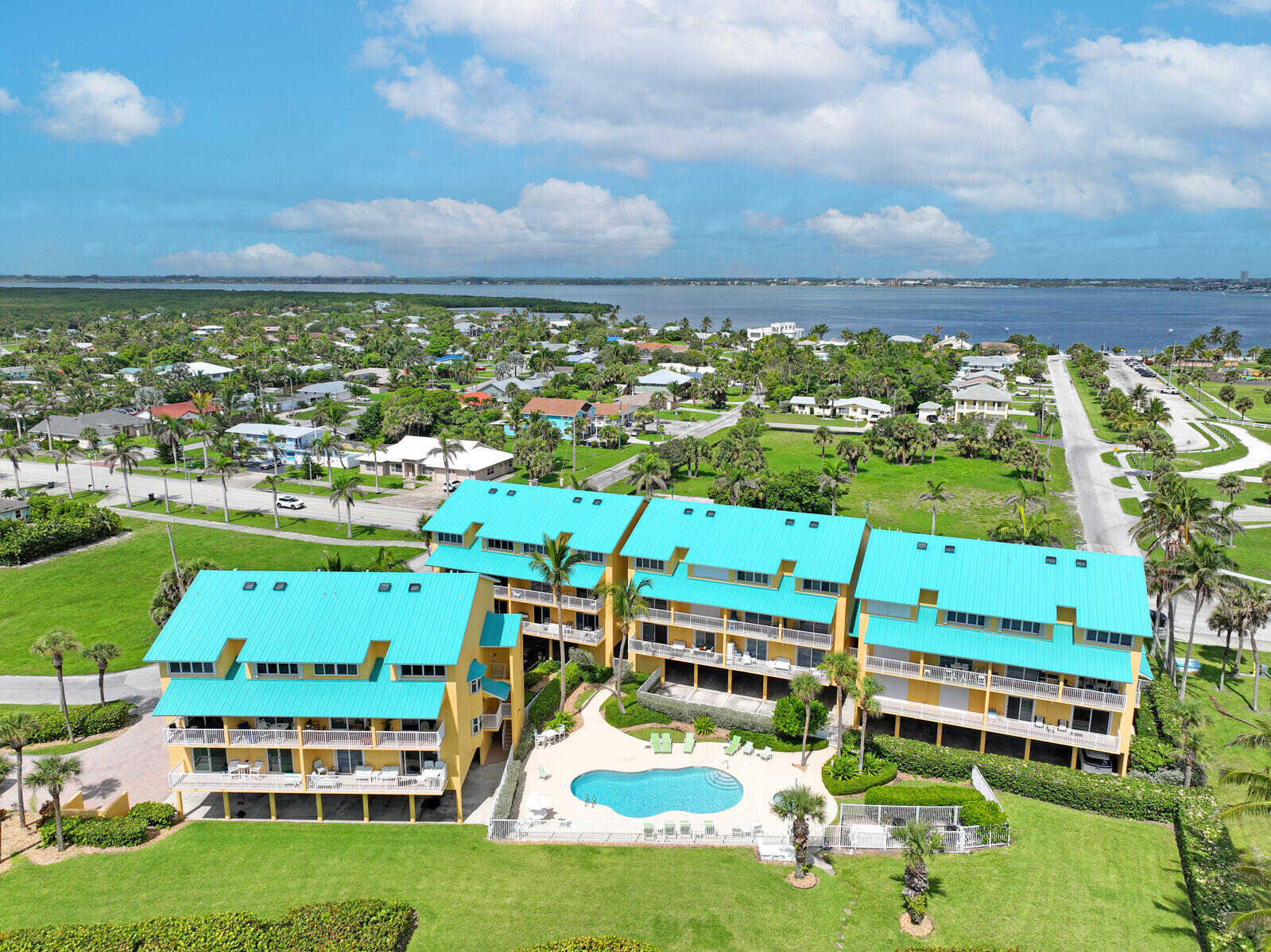 1550 S Ocean Drive 24