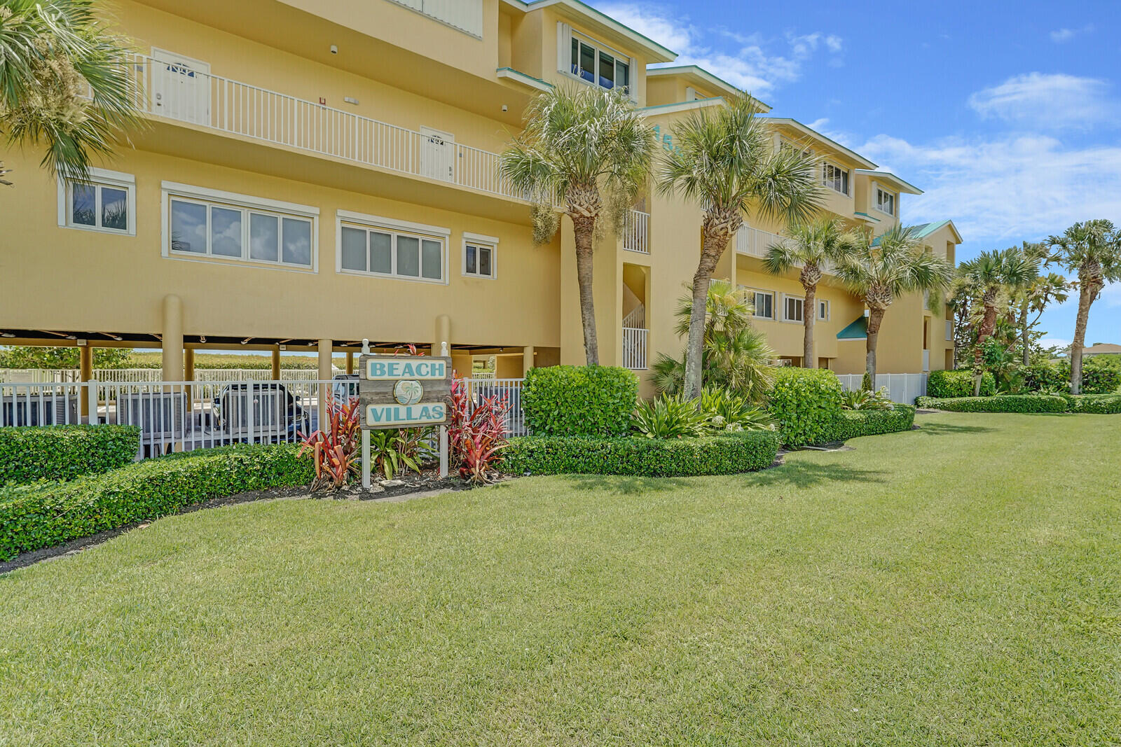 1550 S Ocean Drive 24