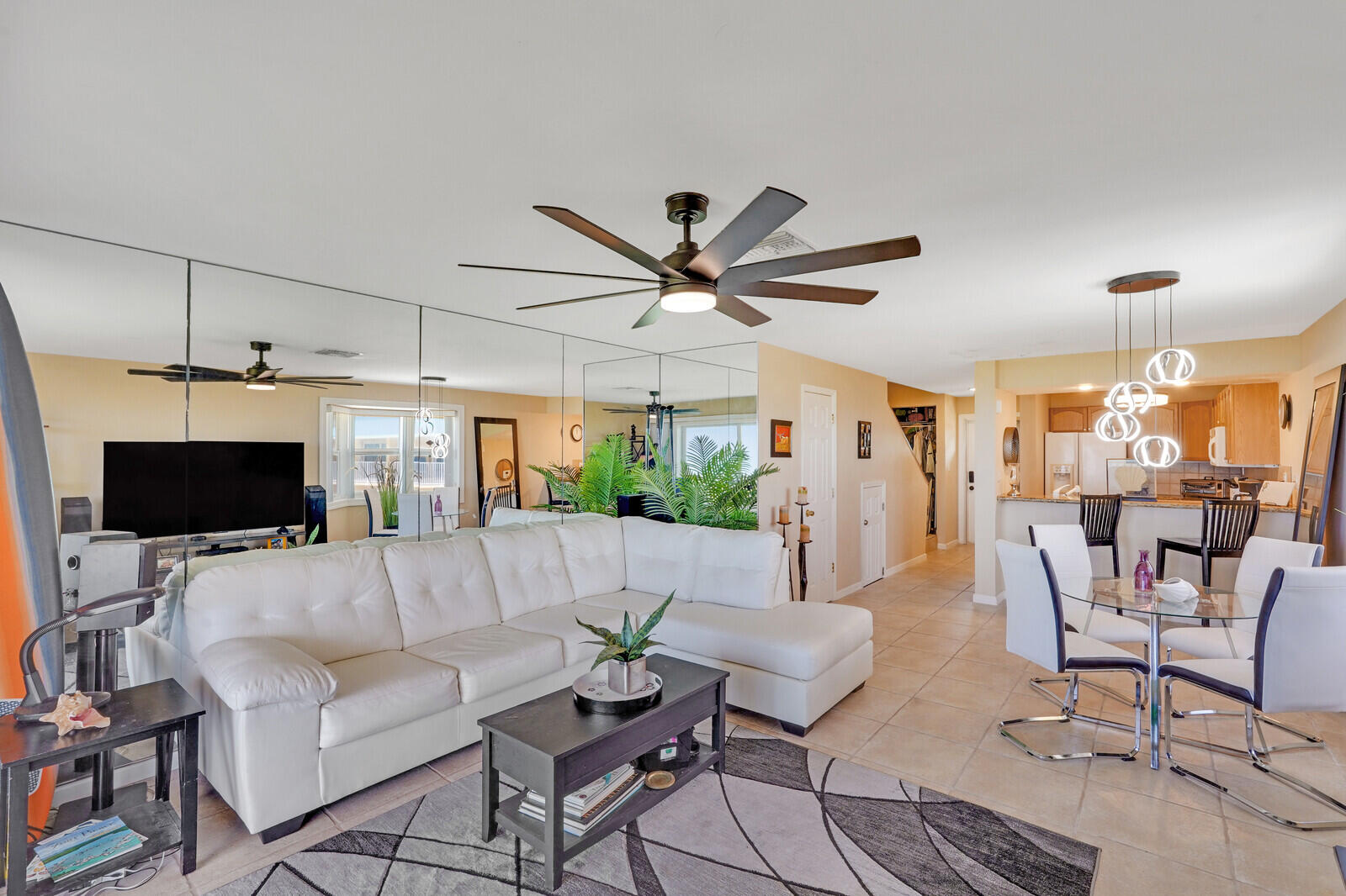 1550 S Ocean Drive 24