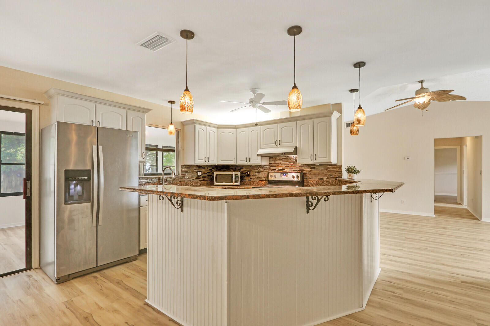 2391 SE Mariola Avenue