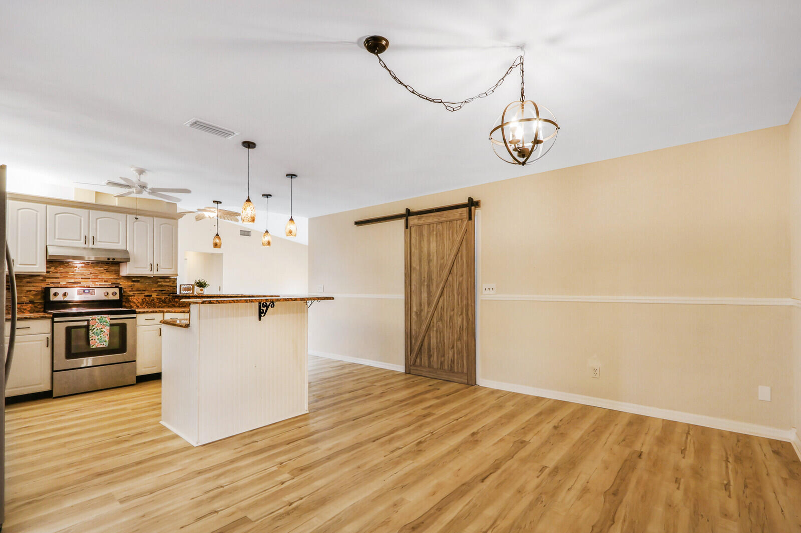 2391 SE Mariola Avenue