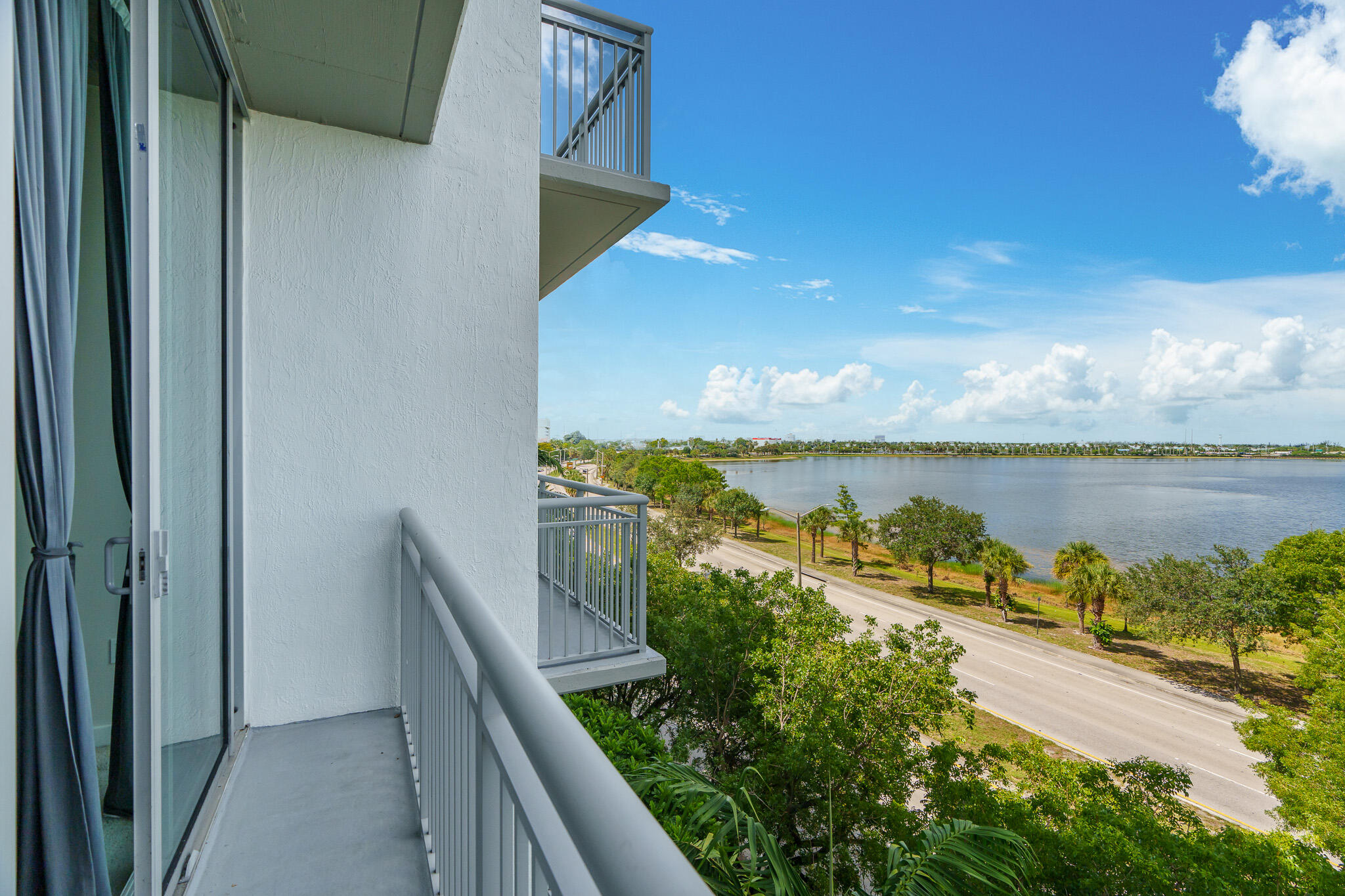 300 S Australian Avenue 423