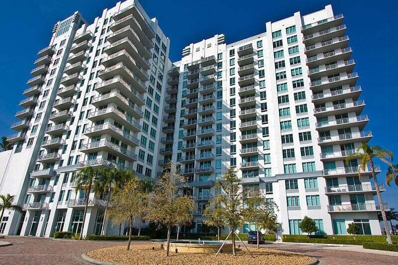 300 S Australian Avenue 423